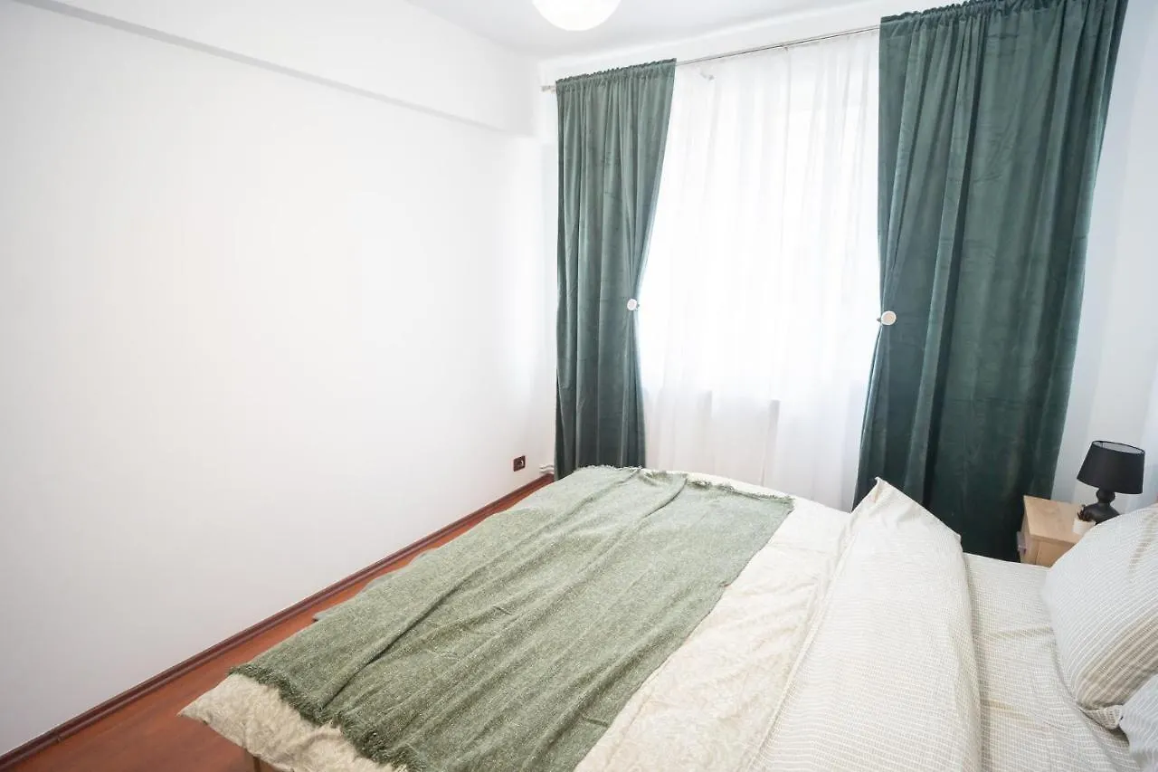 Spacious 2Br Dristor Apartment Bucharest