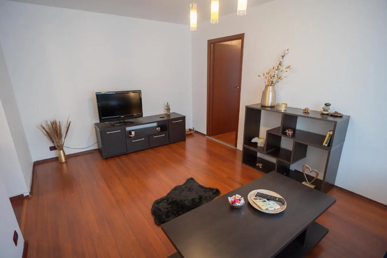 Spacious 2Br Dristor Apartment Bucureşti 0*,